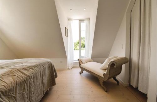 Ryslinge Casa | Seven-Bedroom Holiday Home In Orbak