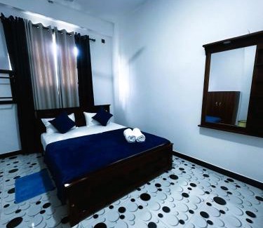 Anuradhapura Hotel | Seven Crest Hotel & Restaurant