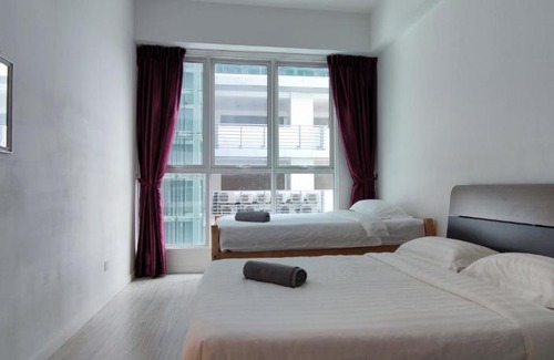Kampung Sembulan Baru Apartamento | Seven Heaven at Sutera Avenue - Unit 2
