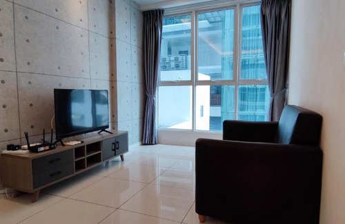 Kampung Sembulan Baru Apartamento | Seven Heaven at Sutera Avenue - Unit 2