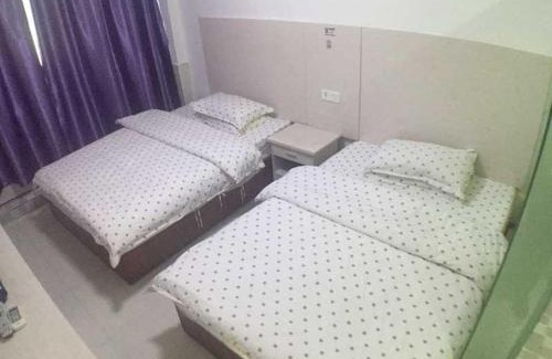Huaqiang North Hotel | Seven Orange Hotel