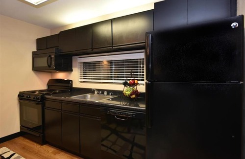 Seven Springs Apartamento | Seven Springs Stoneridge 3 Bedroom Standard Condo with Ski-In Out, Mountain Views! condo