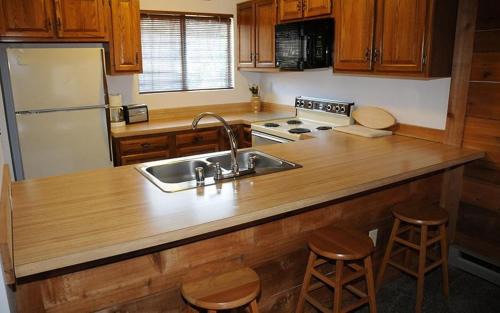 Seven Springs Apartamento | Seven Springs Swiss Mountain 3 Bedroom Standard Condo, Sleeps 8! condo