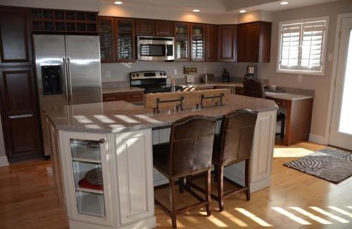 Seven Springs Apartamento | Seven Springs Woodridge 3 Bedroom Premium Condo, Private deck with wooded view condo