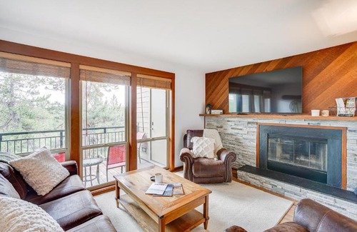 Bend Apartamento | Seventh Mountain Condo in Bend with Scenic Views!