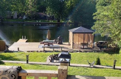 Severn Bridge Cabaña | Severn River Serenity: Pet Friendly Family Cottage