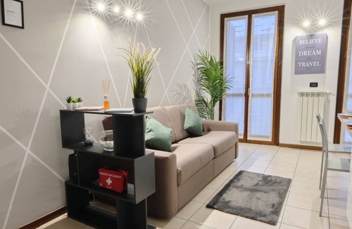 Seveso Apartamento | [Estación Seveso] Diseño, Wifi y Garaje Privado