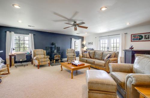 Sevierville Casa | Sevierville Home with Mountain and Countryside Views