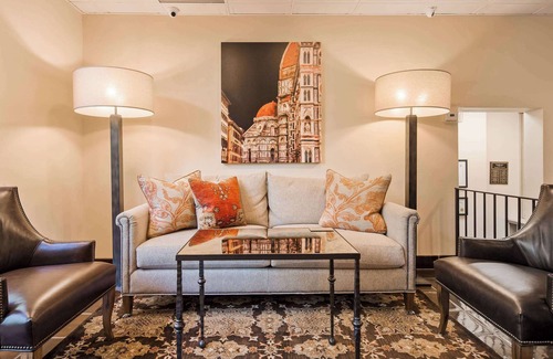 Southmoreland Hotel | Seville Plaza Hotel, Trademark Collection by Wyndham
