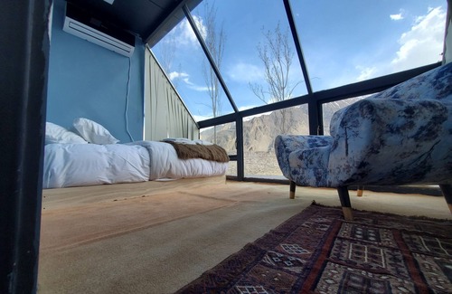 Hunza Chalet De Esquí | Eco-friendly Twin-Bed Chalet in Karimabad Hunza