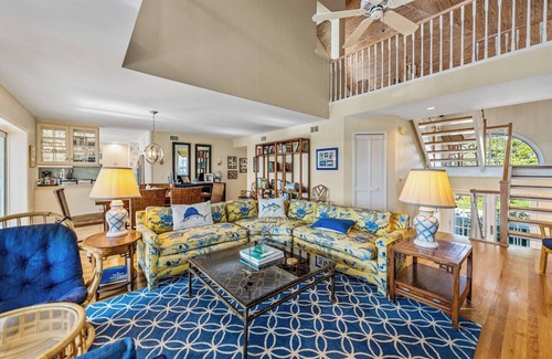 Boca Grande Casa | Sewarch 29 - Beach House - Sleeps 10 - Pet Friendly!