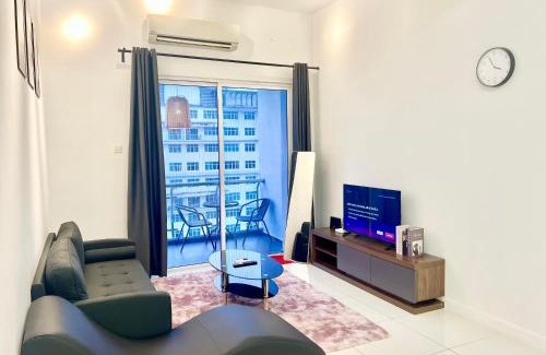 Bandar Puchong Jaya Apartamento | SF 1-12Pax Puchong Sky Pod 3Room IOI Mall 8 Bed LRT