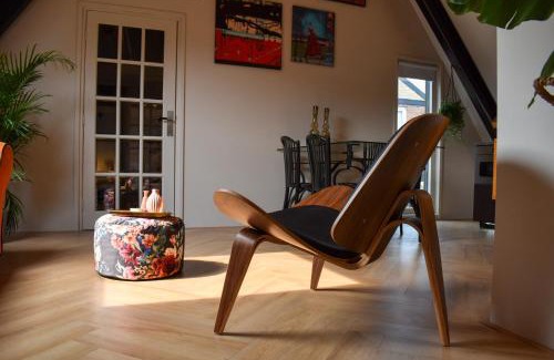 Franeker Apartamento | Sfeervol appartement 'Le Boulanger' in Franeker.