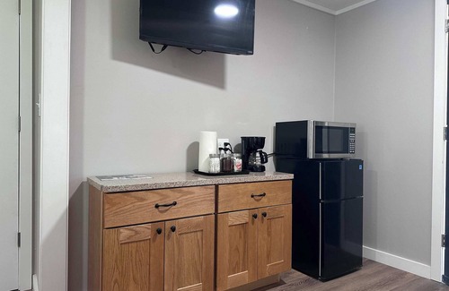Indian River Casa | SG King Room # 7A Sum