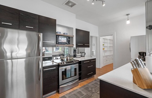Buckhead Apartamento | Casa Standish 3BR / 2. Casa Ejecutiva 5BA (A) - Incluye limpiezas quincenales