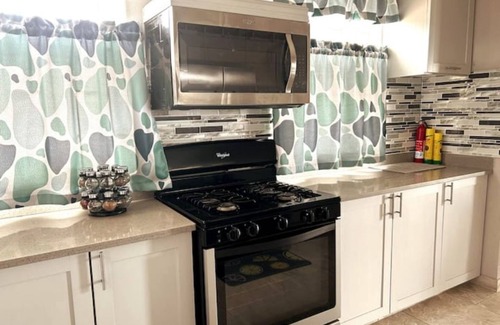 Ocean City Casa | Sha-Dow Villa by the Airport 3BR