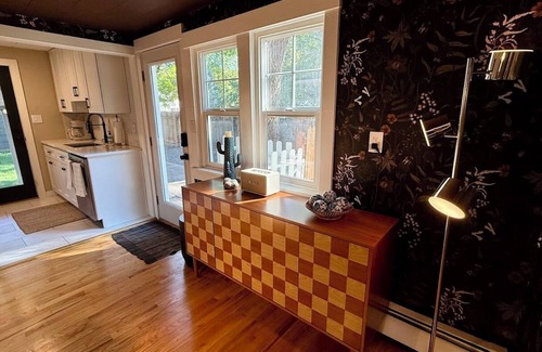 Historic Fort Collins High School Casa | Shade Tree Bungalow | Old Town, Yard & Garage