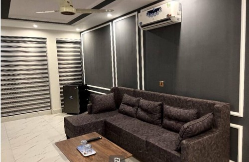 Bahria Town Apartamento | Shades Hotel Apartments