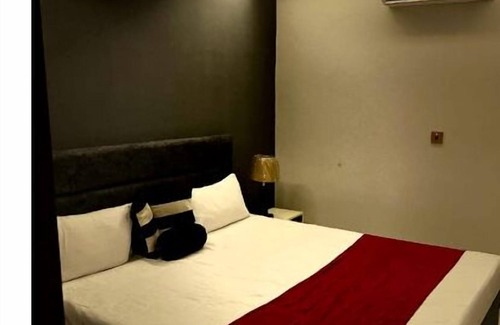 Bahria Town Apartamento | Shades Hotel Apartments
