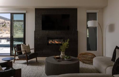 Panorama Heights Casa | Shadow By The Cohost Company