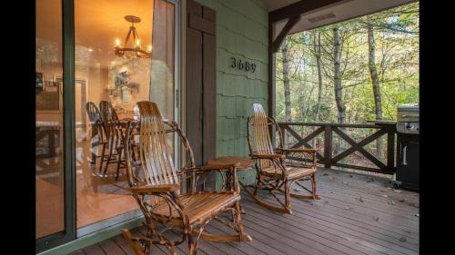Brevard Casa | Shady Creek Cabin