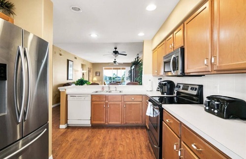 Tropical Cove Condominio | Shady Palms Retreat at Lexington CC Lake Village