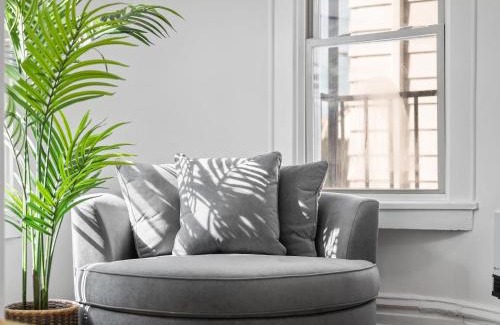 Shadyside Apartamento | Shadyside, Pittsburgh, Modern and Bright 1 Bedroom Unit4 with Free Parking