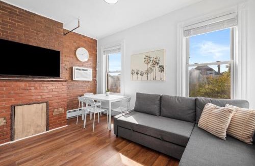 Shadyside Apartamento | Shadyside, Pittsburgh, Modern and Bright 1 Bedroom Unit4 with Free Parking