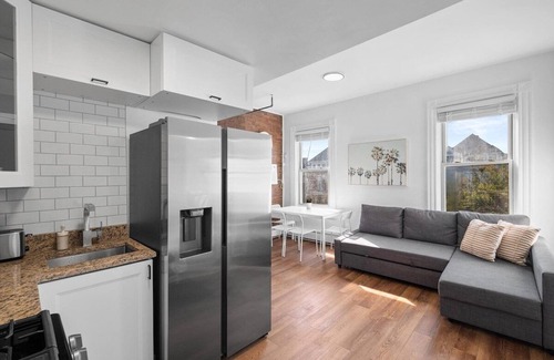 Shadyside Apartamento | Shadyside/Pittsburgh, Modern & Bright 1 Bedroom with Free Parking