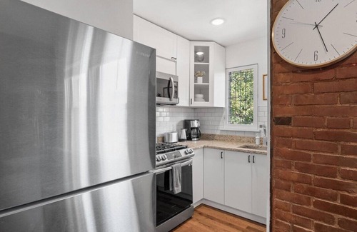 Shadyside Apartamento | Shadyside/Pittsburgh, Modern & Cozy 1 Bedroom with Free Parking