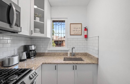 Shadyside Apartamento | Shadyside/Pittsburgh, Modern & Cozy 1 Bedroom with Free Parking