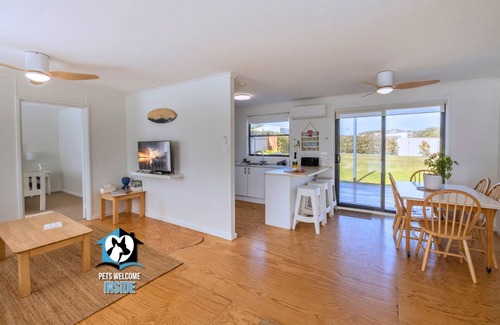 Goolwa Beach Casa | Shaka – Seaside Retreat with Relaxing Vibes and Beach Access