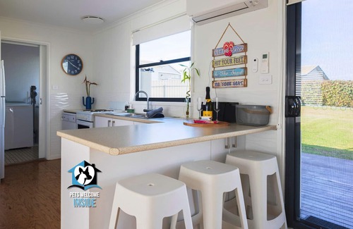 Goolwa Beach Casa | Shaka – Seaside Retreat with Relaxing Vibes and Beach Access