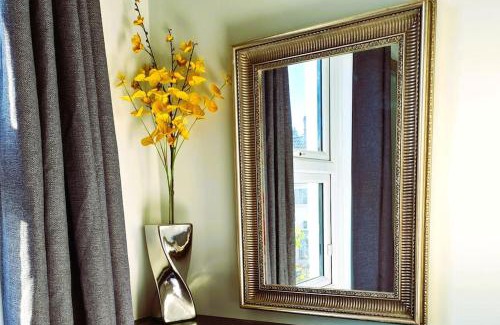 Salisbury Casa | Shakespeare Cottage - Parking & Short walk to City