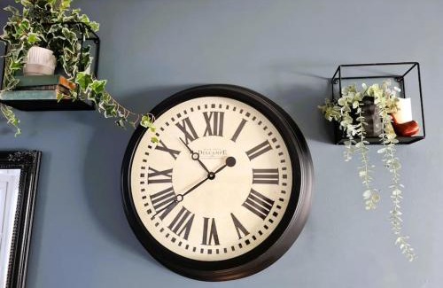 Salisbury Casa | Shakespeare Cottage - Parking & Short walk to City