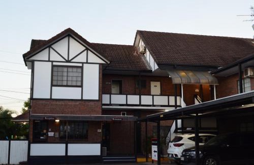 Mackay Hotel | Shakespeare Motel