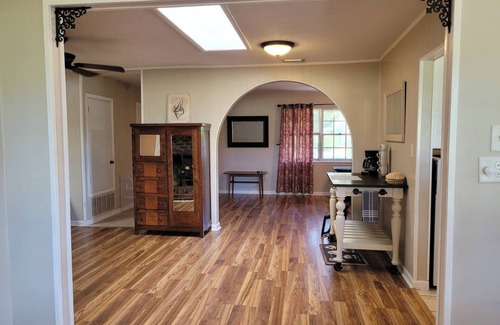 Lake Lorraine Casa | Shalimar Home- Enclosed Patio /Deck/Garage