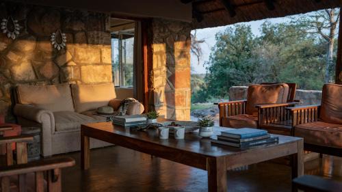 Pont Drift Casa | Shalimpo Safari Home - Mashatu Game Reserve