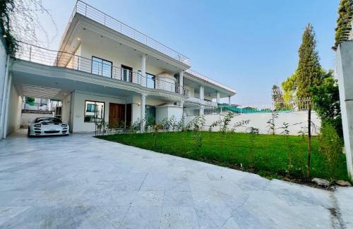 F-6 Sector Casa | Shalman guest house