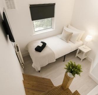 Seven Sisters Cama Y Desayuno | Shalom Lux East London
