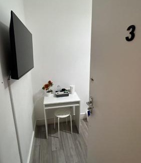 Seven Sisters Cama Y Desayuno | Shalom Lux East London