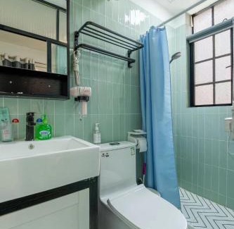 Huaihai Road Commercial Area Casa | Shanghai Downtown Flower B&B