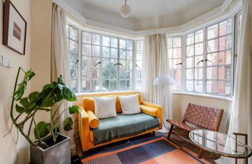 Huaihai Road Commercial Area Casa | Shanghai Downtown Flower B&B