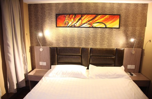 Downtown Shanghai Hotel | Shanghai Fish Inn Bund