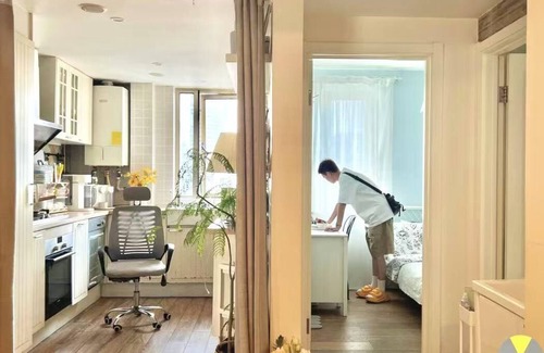 Downtown Shanghai Casa | Shanghai Hills & Moment Family house