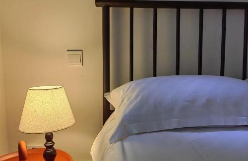 Huaihai Road Commercial Area Apartamento | Shanghai Historical 1 living room and 1 bedroom with Garden view near Jiashan Road and Hengshan Rd