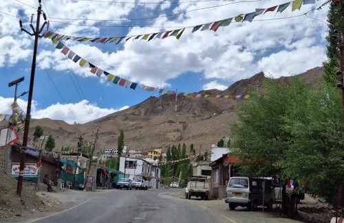 Tingmosgang Cama Y Desayuno | Shanglang Guest House Ladakh by LexStays