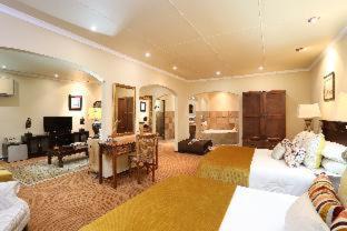 Hoekwil Casa | Shangri-La Manor