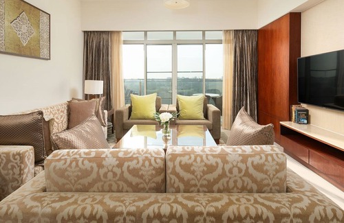 Kandawgyi Lake Area Hotel | Shangri-La Serviced Apartments, Yangon