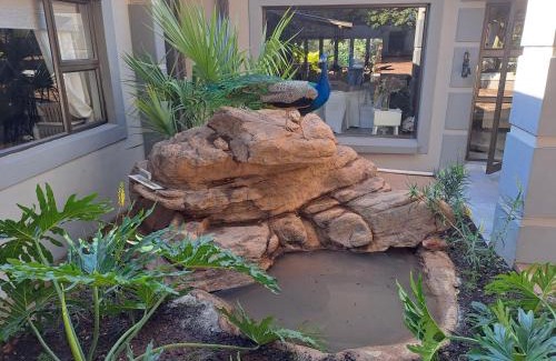 Hartbeespoort Cabina | Shangrila-innibos Country Lodge